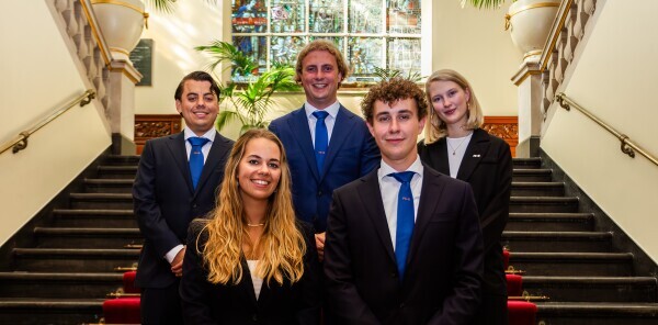 board 2023-2024 group photo