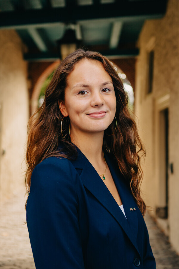 Daphne Holweg