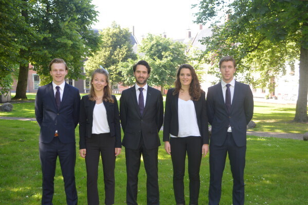 board 2016-2017 group photo