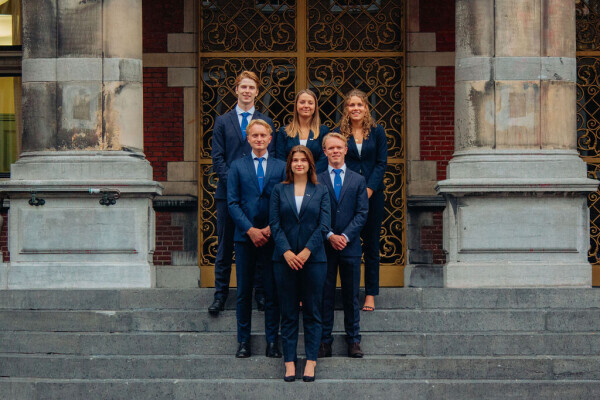 board 2024-2025 group photo