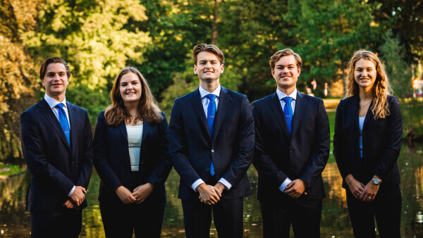 board 2022-2023 group photo